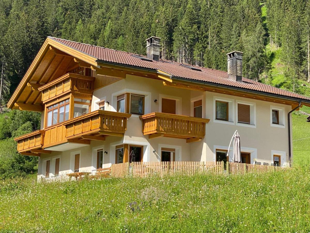 Apartments Oberhollenzer Braies  Luaran gambar
